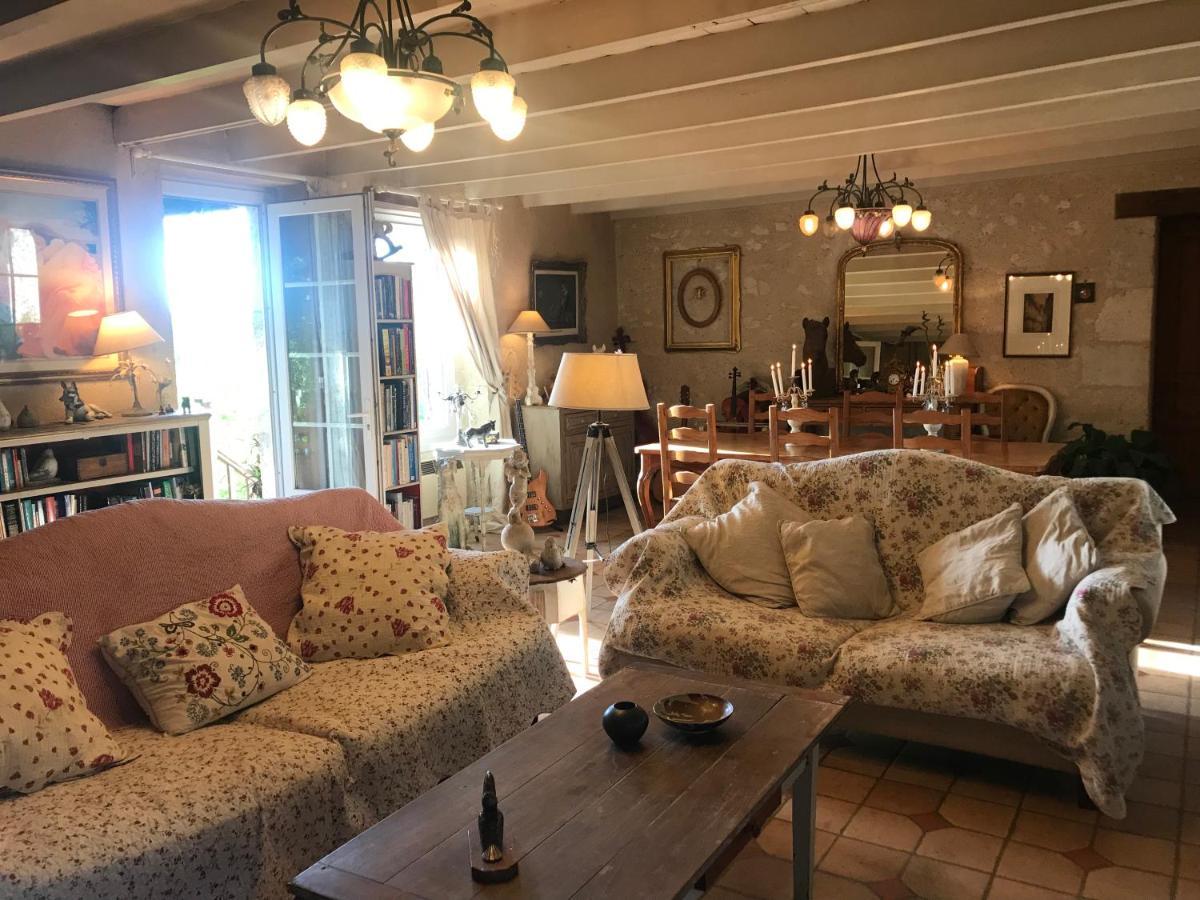 Bed and Breakfast Le Peyrail Les Lèves-et-Thoumeyragues Zewnętrze zdjęcie